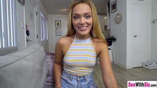 Te babe taitneamh as blowjob agus fucking pussy