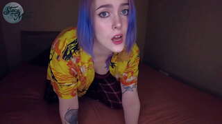 Stacy Ghealach spanks a bán mór asal til sí ní féidir a ghlacadh ar bith níos mó