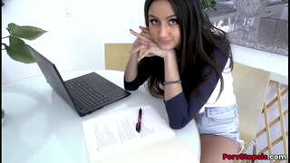 Latian rumaja x_x dina pussy ku stepbro jeung cock badag