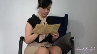 Стюардесса менен Чоң Сиськами Милфа Ванилианна - Юбка, Трусики жана Байпак