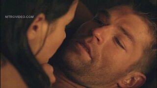 ���คทรีน่าที่เปลือยกายวาดกฎหมายแล้วที่ต้องต่อสู้กับไอ้นั่นข้า