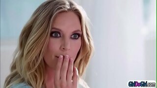 Madrasta, Mona ensinar AJ squirt técnicas