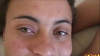 On joj je dao dupe da ga izvaditi