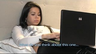 Brunette лесбиянки прелюдия ва ангушти якдигар