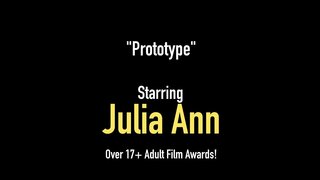 Докторские хуесосы Джулия Энн и Джессика Джеймс набивают свои шикарные ротики твердым членом, доят его в своих теплых ртах, чтобы получить вкусную сперму! Полное видео и Джулия в прямом эфире @ JuliaAnnLive.com !