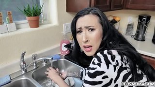 Mama fierbinte Lily Lane vrea ei vitregi de suc, astfel încât ea plimbari cu el în timp ce ea spăla rufele