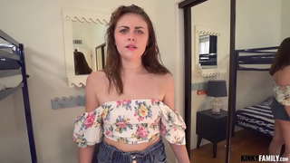 Kinky පවුලේ - මම හදන්නේ එය සාමාන්ය අනියම්